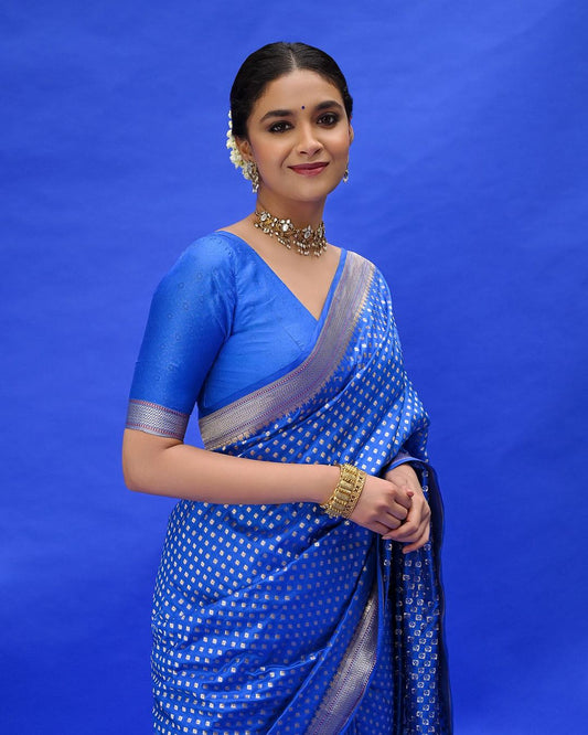 Elegantly decorated with gorgeous Solid Jacquard weave that gives a perfect look to the outfit Blue Colour