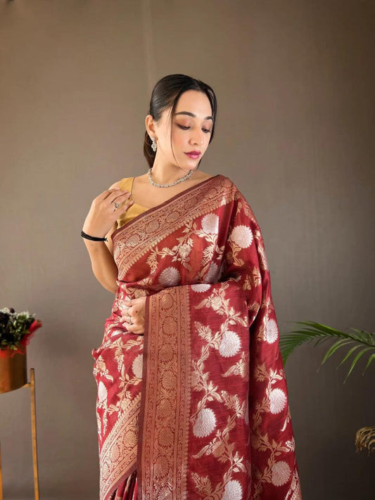 Elegantly decorated with gorgeous Solid Jacquard weave that gives a perfect look to the outfit