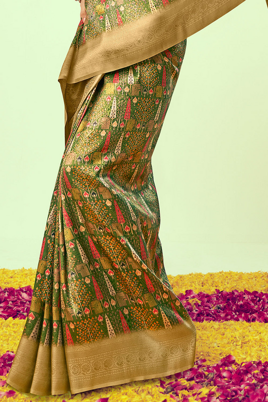 Elegantly decorated with gorgeous Solid Jacquard weave that gives a perfect look to the outfit