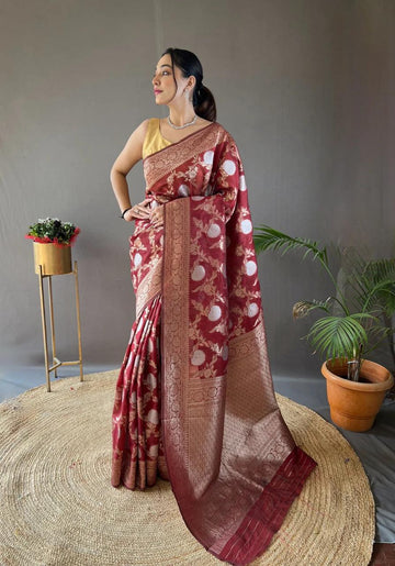 Elegantly decorated with gorgeous Solid Jacquard weave that gives a perfect look to the outfit