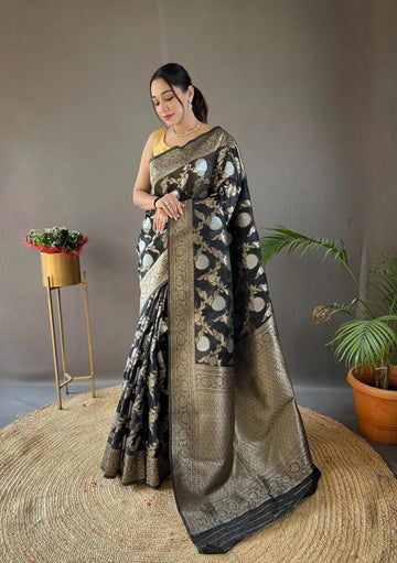 Elegantly decorated with gorgeous Solid Jacquard weave that gives a perfect look to the outfit