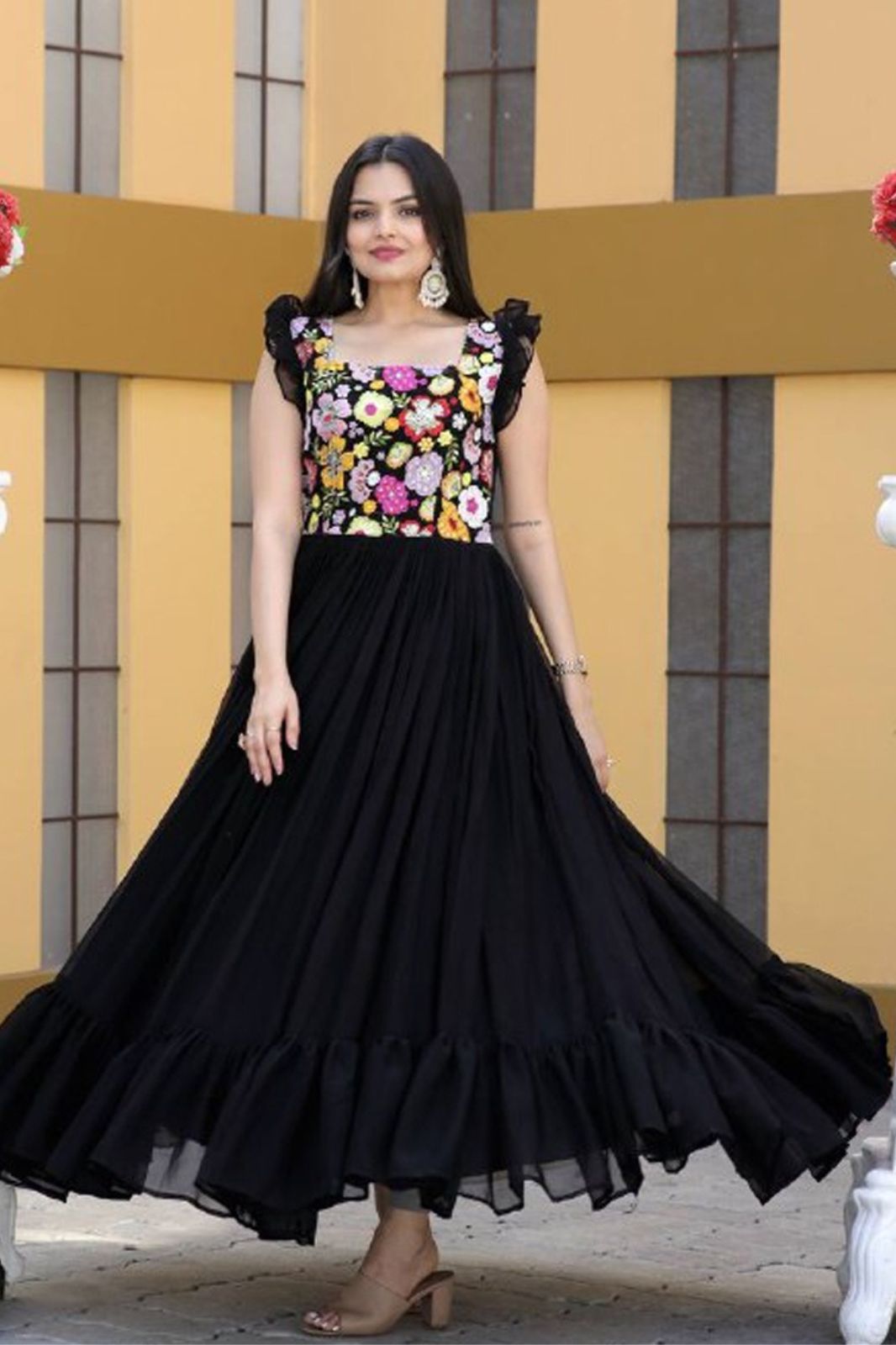 Black Faux Blooming Embroidered Casual Party Gown