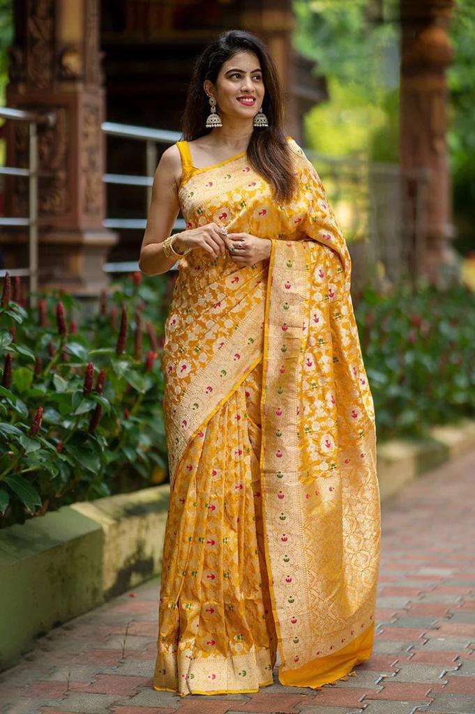 Elegantly decorated with gorgeous Solid Jacquard weave that gives a perfect look to the outfit