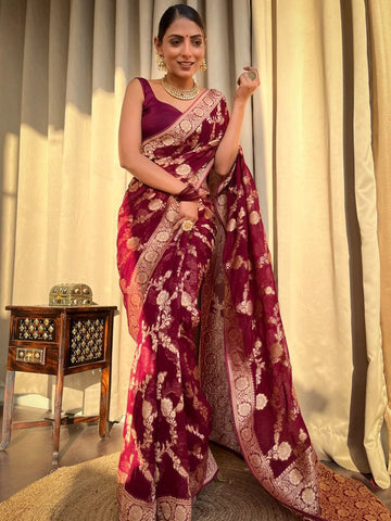 Elegantly decorated with gorgeous Solid Jacquard weave that gives a perfect look to the outfit Maroon Colur